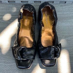 Women’s flats size 6.5